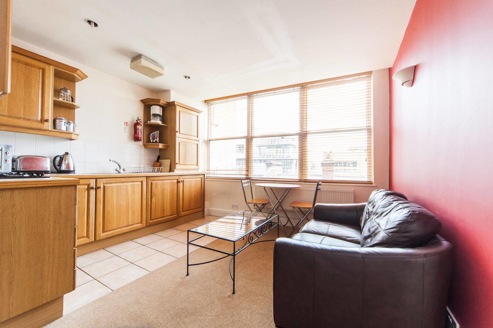 Park Lane City Apartments London Bagian luar foto