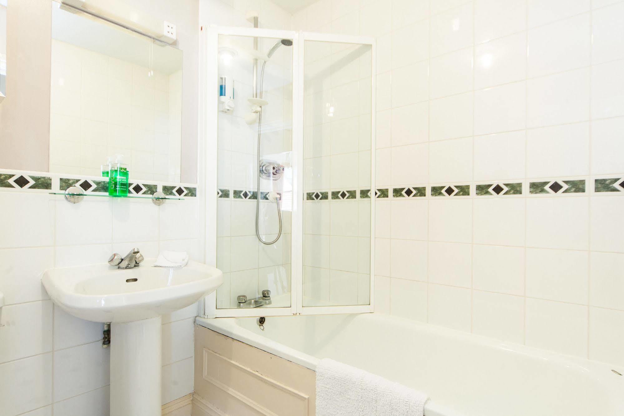 Park Lane City Apartments London Bagian luar foto
